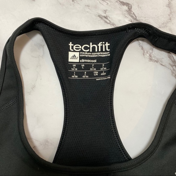 🛍 3/$45 Adidas Tech-fit Climacool Sports Bra - Picture 5 of 5